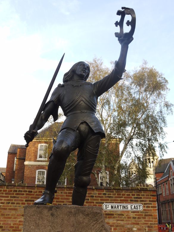 King Richard III statue in Cathedral Gardens, Leicester