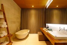 One Eleven - Bath