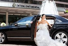 InterContinental Hong Kong - Brides can arrive in style by the hotel's Bentley