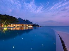 Infinity Pool 