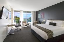 Stay in 4.5-star accommodation at BEST WESTERN PLUS Apollo International Hotel, Newcastle NSW