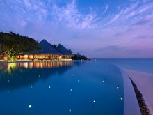Infinity Pool at Dusit Thani Maldives