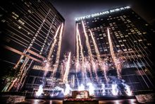 Awesome Fireworks Celebration 熣燦煙花迎新年