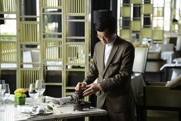 Yan Toh Heen Tea Sommelier Kelvin Ng