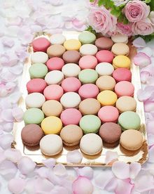 InterContinental Hong Kong - Luxury Wedding Partner - Laduree (macaroons)