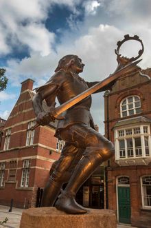 King Richard III statue outside King Richard III Visitor Centre in Leicester