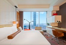 Spectacular Room