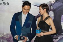 Fans got to witness Julian Cheung and Charmaine Sheh up close as they  walked the red carpet held at the Skating Rink
