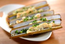 Harbourside Seafood Extravaganza - Baked Razor Clams with garlic & soya sauce