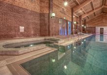 House Hotel Swimming Pool