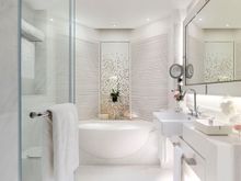 Director Suite Bathroom