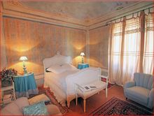 Beautiful bedrooms at the Eleonara near Pisa, sleeps 28
