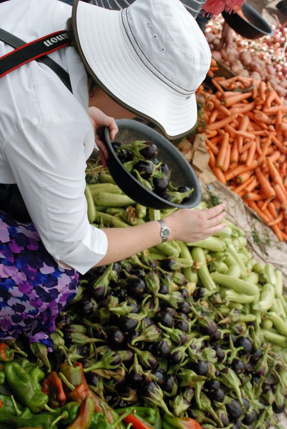Choosing vegetables at the souk