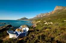 Decadent picnic with uniterrupted sea and mountain views