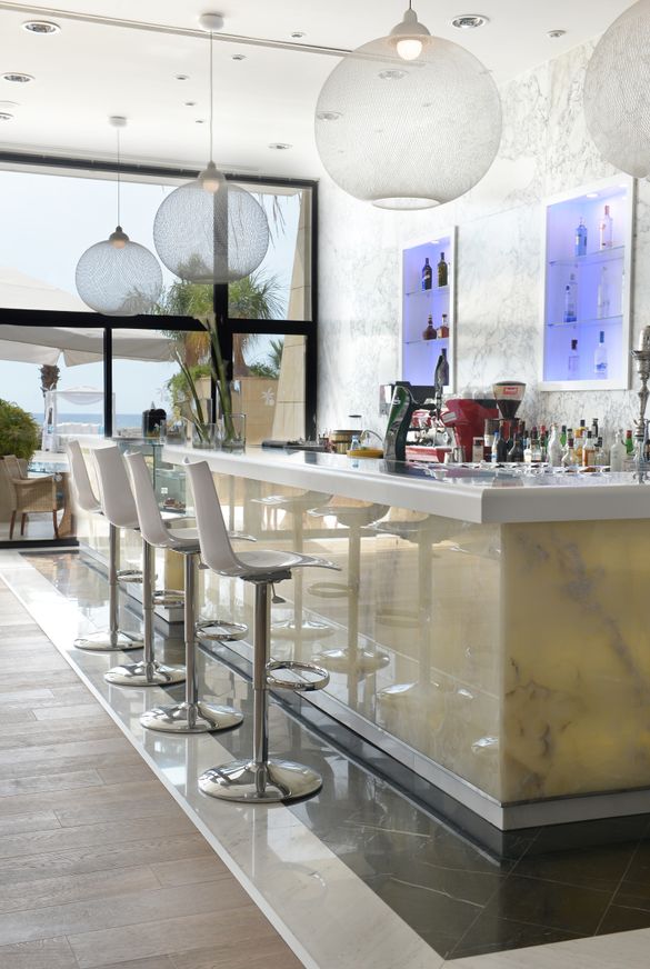 Refurbished lounge bar at Palm Beach Hotel & Bungalows 