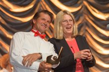 Tony Brooks & Wendy Allan, Pindarie Cellar Door
