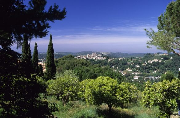 Visit Cagnes-sur-Mer with Tickets from RailEurope.com 