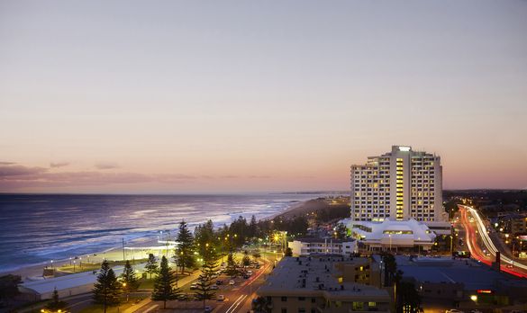 Rendezvous Perth Scarborough hotel exterior