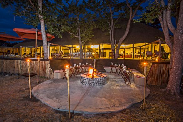 Camp Kuzuma (boma braai), Botswana