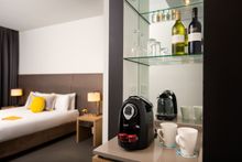 Modern and inspired, the Atura Dandenong guest room features coffee pod machines and free coffee pods in every room