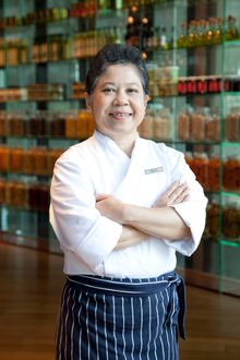 Chef Siriluck Lekkwan 02