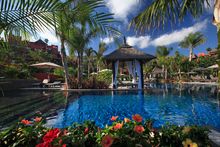 Asia Gardens - Pool