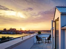 Signature Terrace Suite