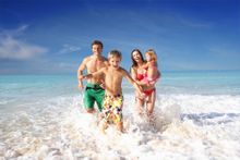 The “Kids Stay, Play, and Eat Free” campaign returns as Laguna Phuket launches its 2015 Summer Family Promotion. Kids and famili
