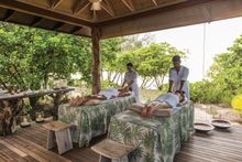 ESCAPE MASSAGE FOR TWO 