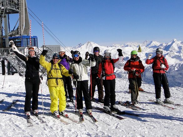 Snoworks group on the Tignes Glacier Snoworks group on the Tignes Glacier