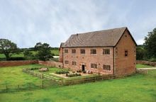 Cromwell's Manor available through Rural Retreats