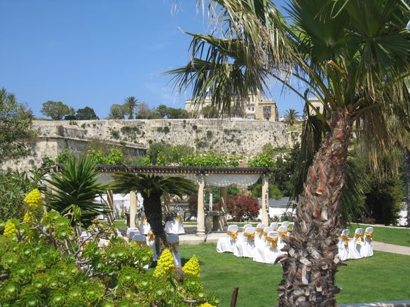 Phoenicia Hotel  - gazebo