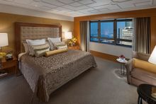 Mandarin Oriental, Hong Kong's Suite Family Affair Plus Package