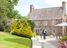 Longueville Manor Cottage Suite 