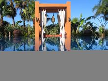 DDG Retreat's Stunning Infinity Pool