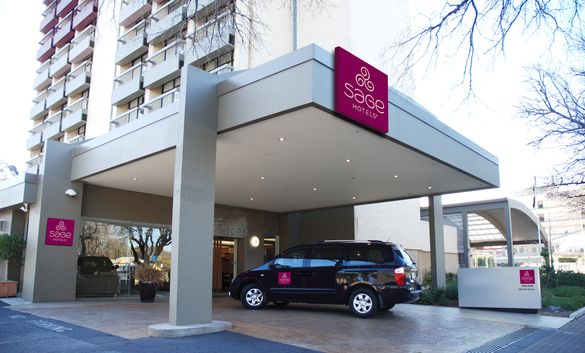 Sage_Hotel_Adelaide_Entrance