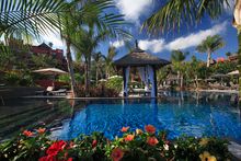 Asia Gardens - Pool