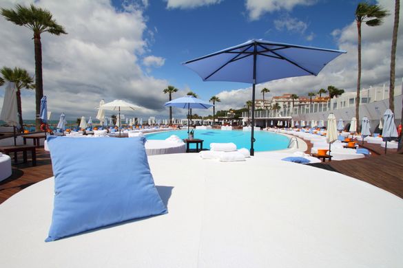 Ocean Club beach beds Ocean Club beach beds