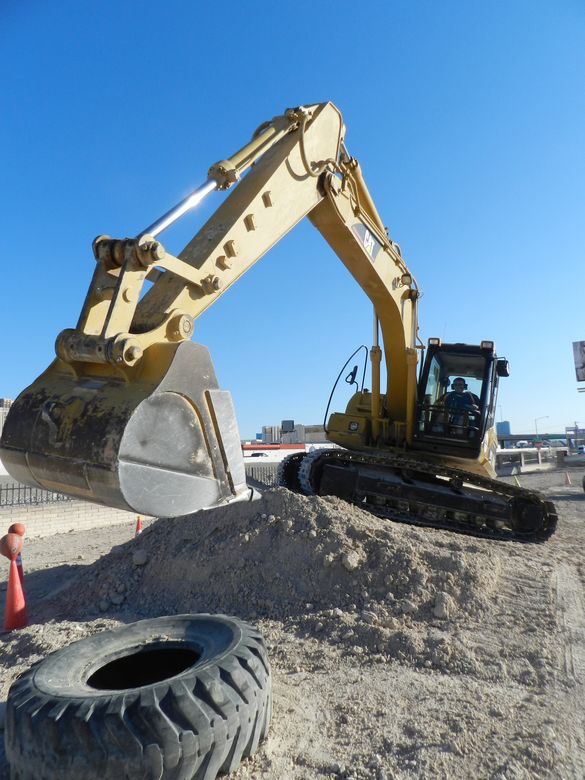 Excavator fun at Dig This