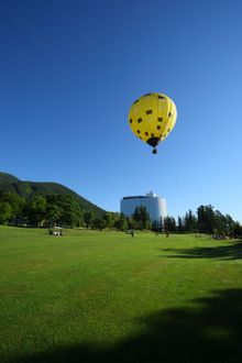 PURE at Niseko Village - Hot Air Balloon