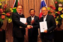 On 26 July 2015 in Franschhoek, South Africa, Dusit International and eLAN Property Group signed an exclusive agreement to manag