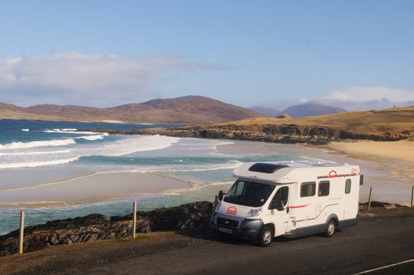 Campervn Hire UK - Bunk Campers 4 person Vista Plus model