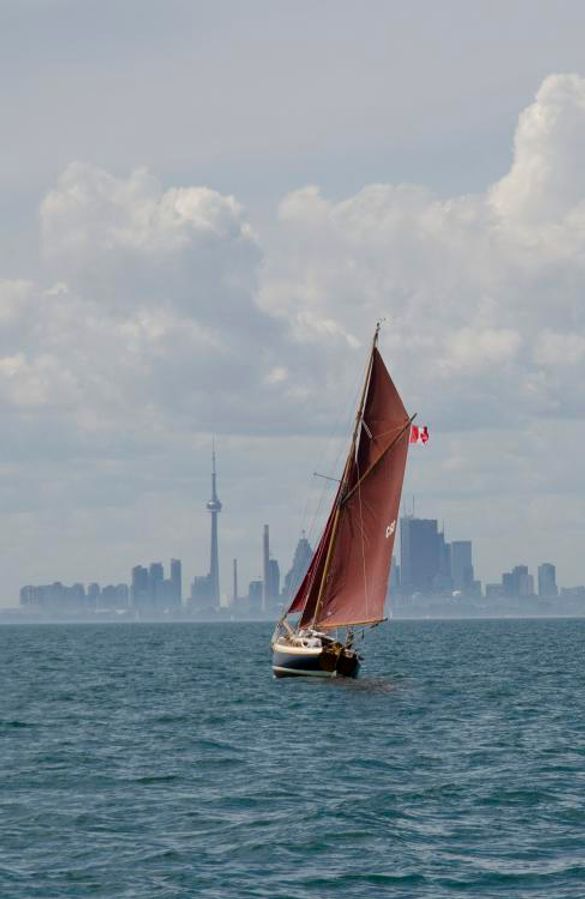 Sailing on Lake Ontario, Toronto