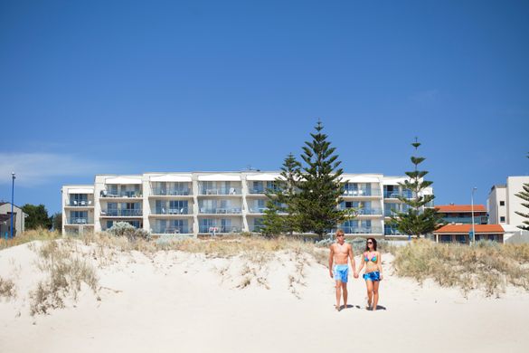 Seashells Scarborough is located right on the beachfront in Perth