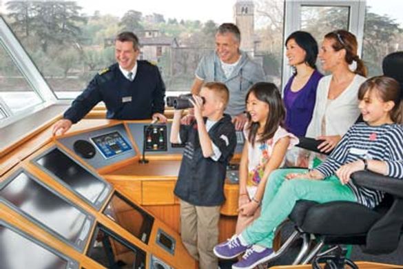 Multi-generational family cruises