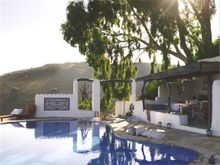 The poolside summer kitchen