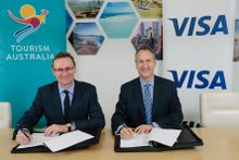 Tourism Australia and Visa form global partnership. Pictured (L to R) is Tourism Australia MD John O'Sullivan with Visa Inc Grou