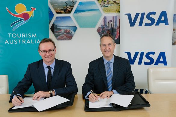 Tourism Australia and Visa form global partnership. Pictured (L to R) is Tourism Australia MD John O'Sullivan with Visa Inc Grou