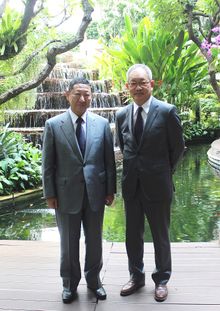 Mr Chanin Donavanik (right) welcomed Mr Takashi Goto, President of Seibu Holdings, at the Dusit Thani Bangkok during his recent 