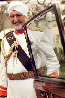 Raffles Hotel Singapore - Doorman Arrival 